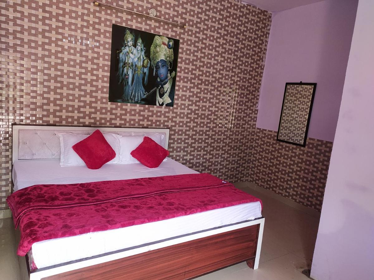 Oyo 82476 Royal Garden غازي أباد المظهر الخارجي الصورة